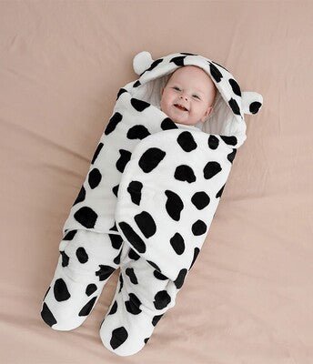 bebe tres heureux dans nid d ange anima leopard